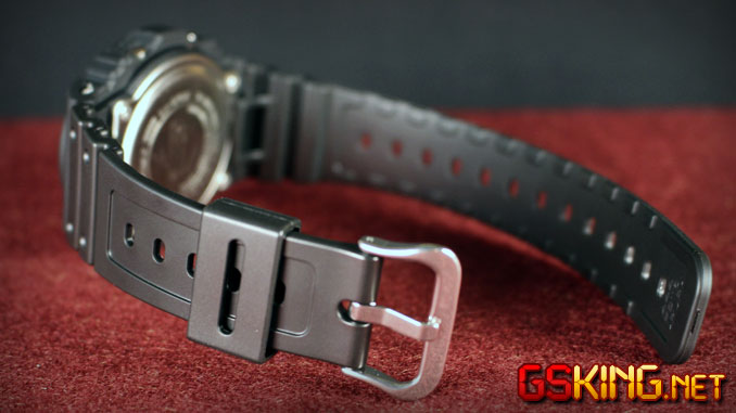 Casio G-Shock DW-5750E-1ER flexibles Armband aus Resin Kunststoff