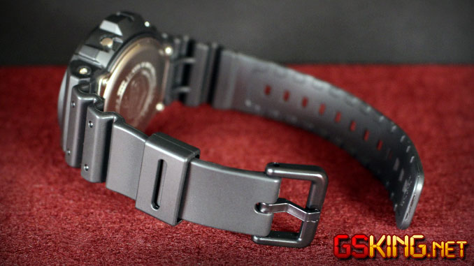Casio G-Shock DW-6900-1V - flexibles Armband mit Dornschließe aus Plastik